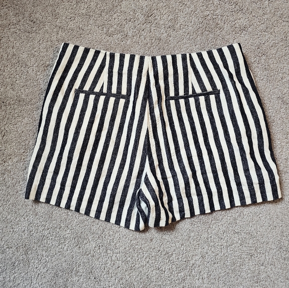 Brand new BR Navy and White Striped Shorts - Picture 2 of 4